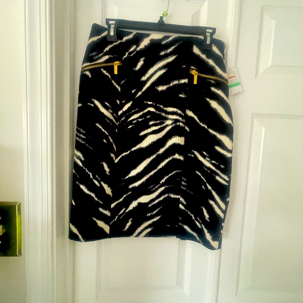 MK skirt